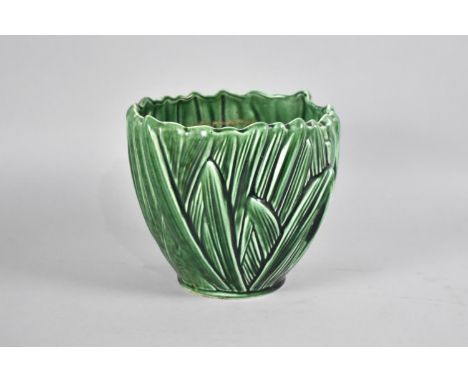 A Mid 20th Century Sylvac Vase, No 2489, 15cms High 