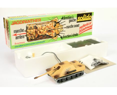 Solido 229 Jagdpanther - desert camouflage finish, beige/brown - Near Mint with green plastic remote control box - inner tray