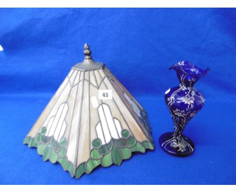 A TIFFANY STYLE LAMP SHADE AND OVERLAY GLASS VASE C1900