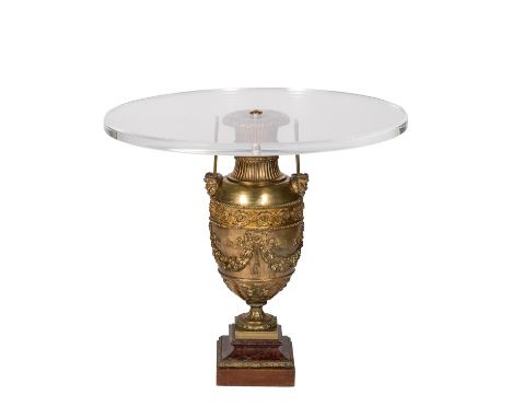 UNKONVENTIONELLER TISCH 20. Jahrhundert, Tischfuß in Form einer Bronzevase mit Ornamenten des späten 18. Jahrhunderts, Tischp