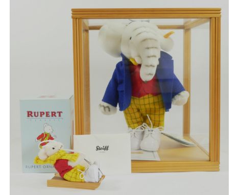 Steiff, Edward Trunk white plush figure, number 653612, complete with outfit and leather shoes, 28cm, Perspex display case, D