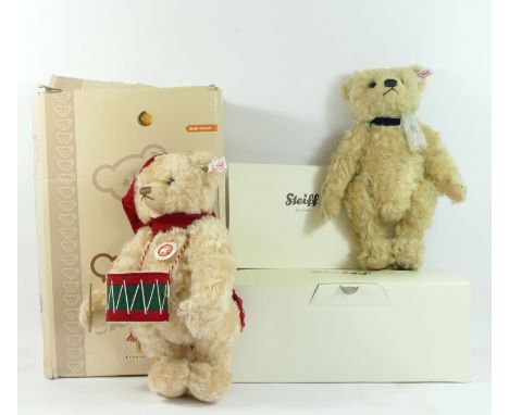 Steiff, Teddy Bear, 'The Little Drummer Boy' drum carrying wind up musical bear, limited edition 1597/2007, with certificate,