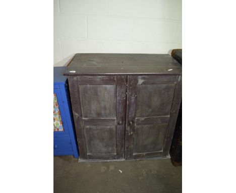 VINTAGE PAINTED PINE CUPBOARD WITH FITTED INTERIOR, WIDTH APPROX 94CM
