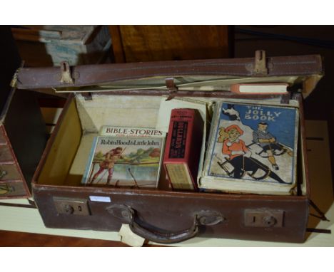 VINTAGE LEATHER SUITCASE CONTAINING A QUANTITY OF VINTAGE CHILDREN'S BOOKS INCLUDING THE STIRRING DAYS STORIES FOR BOYS, BOYS