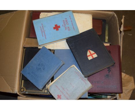 BOX OF MIXED BOOKS INCLUDING NUMBER ON FIRST AID ETC