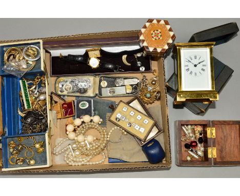 A SELECTION OF MAINLY COSTUME JEWELLERY, to include a pair of Kramer ear clips, a Grosse silver ring, stamped 1972 Germany, h