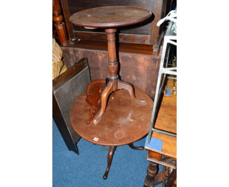 A GEORGIAN MAHOGANY CIRCULAR TILT TOP TRIPOD TABLE, another tripod table, an oak bookcase and a hanging corner shelf (4)