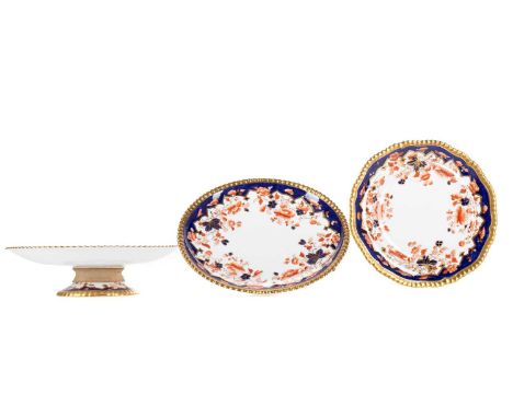 COPELAND SPODE DESSERT SERVICE LATE 19TH CENTURY  Japanese pattern, comprising six stemmed comports and twelve plates, each d