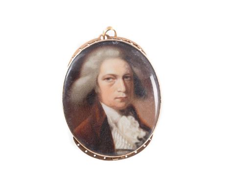 REGENCY PORTRAIT MINIATURE OF A GENTLEMAN LATE 18TH/EARLY 19TH CENTURY painting on ivory, in glazed gold plated surround on p