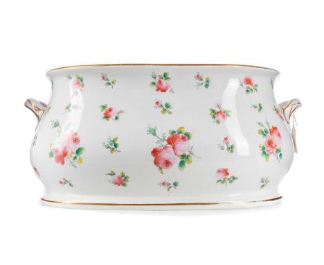 VICTORIAN CERAMIC OBLONG FOOTBATH CIRCA 1870-80 transfer decorated with floral sprigs within gilt borders, twin handles47cm w