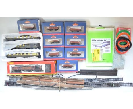 Collection of OO gauge railway wagons and scenic accessories, including Metcalfe models, unmade stone platform kit, eight Bac