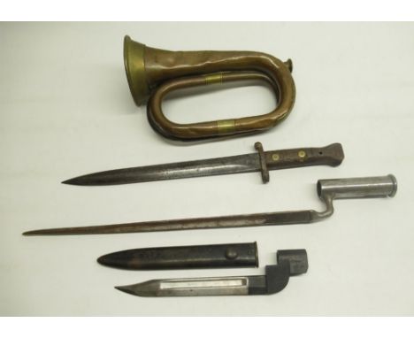 WW1 British bayonet with crowned E.R., marks to the blade on the opposing blade edge various proof marks, c19th socket bayone