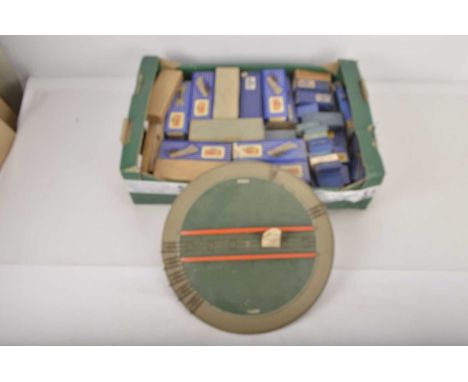 Hornby-Dublo 00 gauge Track Points and Accessories (40 boxes), Turntables  (2, one boxed), EDB1¼ (two boxes one dated 11-47, 