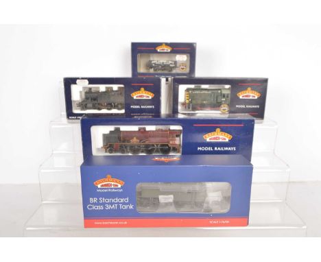 Bachmann  00 gauge  Locomotives and a wagon in original boxes (5), comprising Bachmann 31280 Royal Scot class 4-6-0 LMS maroo