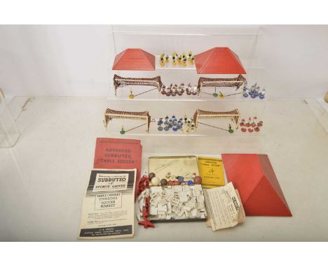 Early Subbuteo and a few pieces of Bayko, Celluloid flat Subbuteo figures , yellow shirts (11), white shirts/black shorts (9)