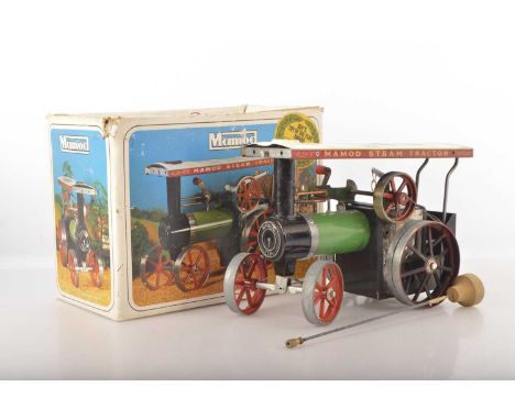 Mamod TE 1a live Steam Traction Engine, with steering rod and burner, in original box, G, has been used, box F-G