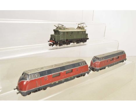 Marklin H0 gauge Diesel and Electric Locomotives (3), comprising  Marklin Electric locomotive Bo-Bo with pantographs E44-039,