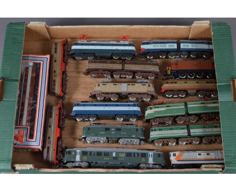 Lima Piko HO gauge Electric Locomotives and railcars (14), comprising in original box Lima 208048 Electric Locomotive SBB ora
