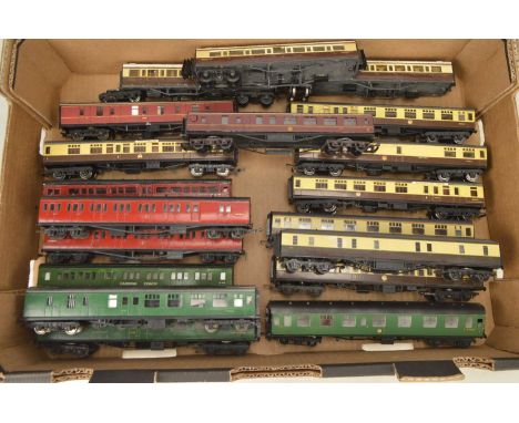Kit built and converted RTR 00 gauge BR liveried coaches  (35), comprising in BR Cream/crimson livery Mark 1 express coaches 