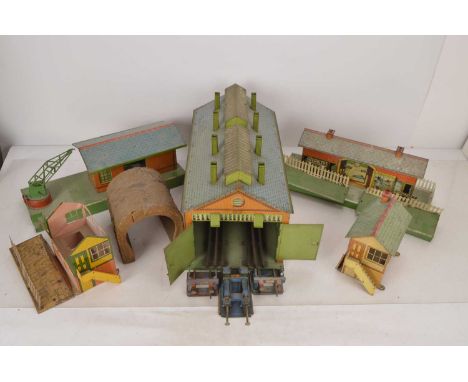 Mostly Pre-war Hornby 0 Gauge Lineside Accessories (qty), including No. 2E Engine Shed, (F), green-base Goods Shed with crane