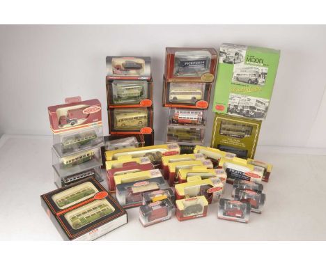 1:76/OO Scale Modern Diecast Commercial Vehicles (35), all cased/boxed, Corgi Trackside (9) Lledo Trackside (11), Corgi Origi