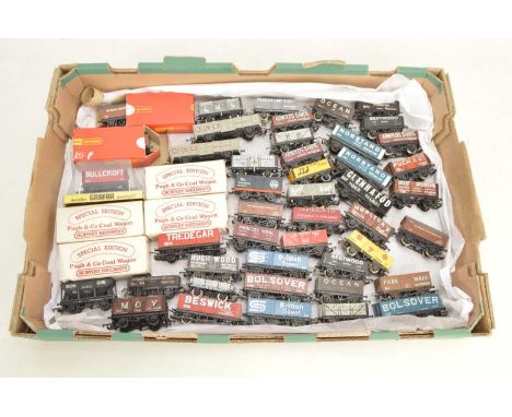 Hornby Tri-ang Bachmann Grafar and other 00 gauge  Private Owner Open and Lime wagons  (49), including  in original boxes Gra
