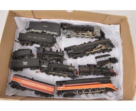 Bachmann Lionel and other US outline H0 gauge Steam locomotives (7), comprising Lionel 4-8-4 Locomotive and tender orange/bla