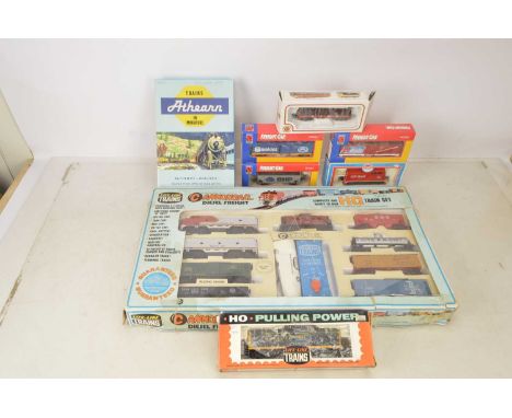 US outline Life Like Model Power Athearn H0 gauge steam locomotives wagons and a train set in original boxes  (7), comprising