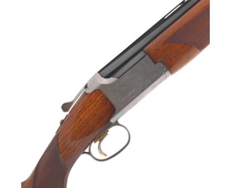 A 12-bore '425 Sporter Grade 1' single-trigger over-and-under ejector gun by Browning, no. 35121MXFully-selective single-trig