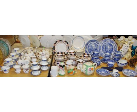 Tea and dinner wares - Copeland Spode Italian part tea set for six comprising teacups, saucers and plates, cake plate, sugar 