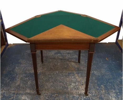 A late Victorian mahogany envelope card table, quartered hinged top revealing green baize playing surface, single, drawer, sq