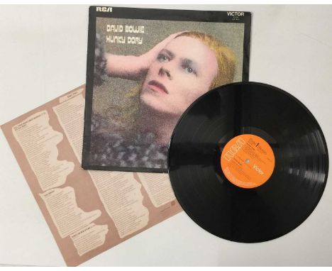 DAVID BOWIE - HUNKY DORY LP (ORIGINAL UK FRONT LAMINATED PRESSING - RCA VICTOR SF 8244 - NO GEM SLEEVE). Great to see origina