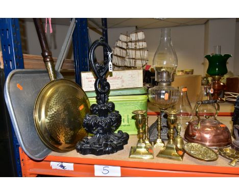 A GROUP OF LAMPS AND OTHER METALWARES, to include a Hiatt &amp; Co Birmingham police/transport lamp with conical cover, and a