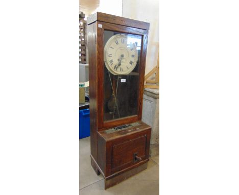 An early 20th Century oak Gledhill-Brook Time Recorder 