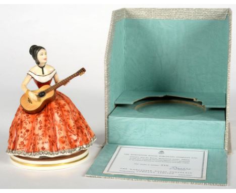 A ROYAL WORCESTER FIGURE OF ELAINE FROM THE VICTORIAN SERIES, 16CM H, PRINTED MARK, WITH SIGNED CERTIFICATE, BOXED