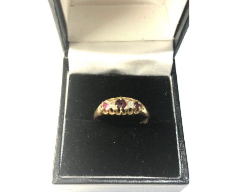 18ct gold ruby diamond gypsy ring weigt 2.7g 