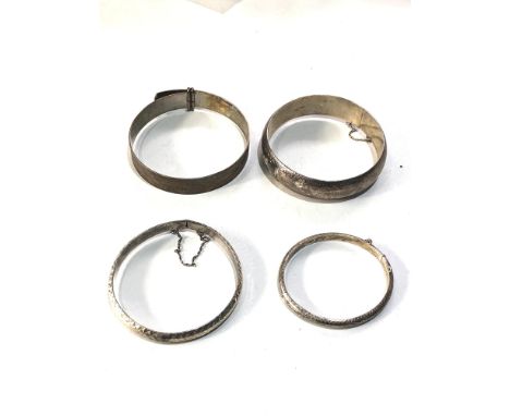 Selection of vintage silver jeweller bangles weight 60g 