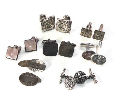 Selection of vintage silver cufflinks  weight 72g 