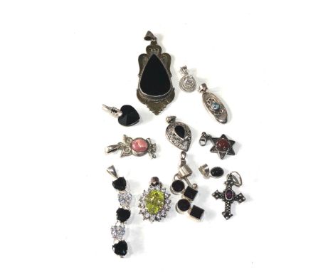 Selection of vintage silver stone set pendants weight 49g 