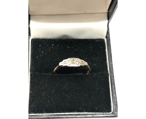 Antique 9ct gold diamond ring weight 1.4g 