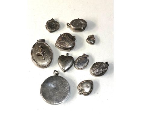 Selection of vintage silver lockets weight 35g 