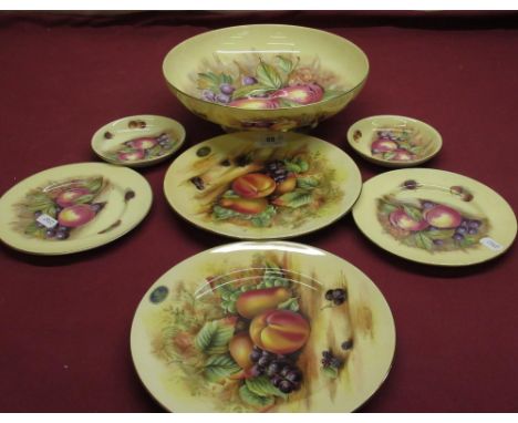 Aynsley Orchard Gold pattern large fruit bowl D26cm, two plates D21cm, two small plates D16cm, two small dishes D11cm (7) 