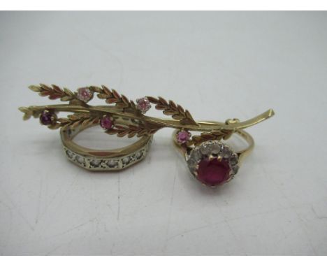 Ruby and CZ leaf bar brooch, L5.5cm, a hallmarked 9ct yellow gold ruby and CZ cluster ring, round cut claw set ruby with a ha