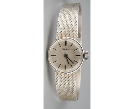 Vintage Tissot ladies 9 ct white gold ladies wristwatch, boxed and with papers. Gross weight 18.6 g 
