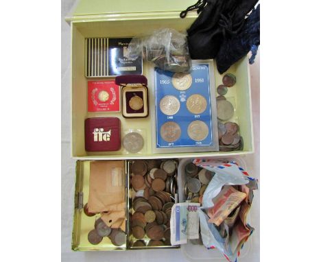A quantity of coins English and worldwide mainly mid 20th century and later, principally bronze and nickle 