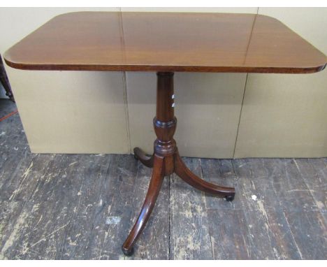 Georgian mahogany snaptop table, the rectangular top raised on a vase shaped pillar with tripod, 78cm max 