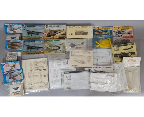 22 boxed model aircraft kits, mostly 1:72 scale including kits by Novo, Airfix, Aeroclub, Rareplanes, Phoenix, Hallam Vac, Br