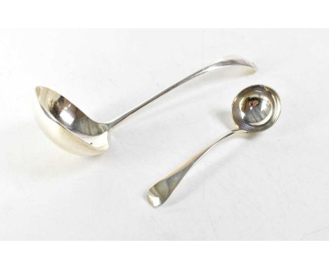 An Edwardian hallmarked silver Old English Pattern sauce ladle, Goldsmiths &amp; Silversmiths Co Ltd, London 1904, approx. 2.