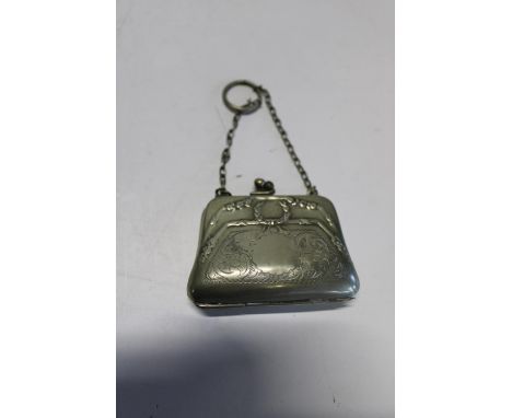 A vintage EPNS finger purse 