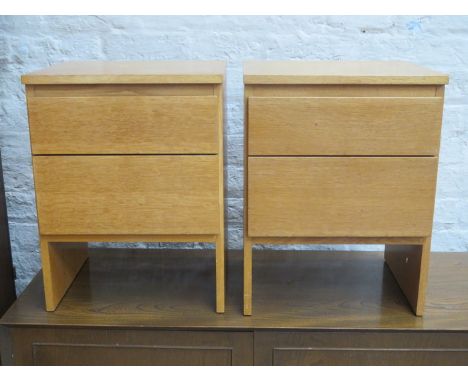 PAIR OF SMALL LIGHT OAK TWO DRAWER BEDSIDE CHESTS 
